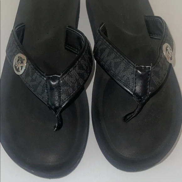 MICHAEL Michael Kors Black Sandals - Picture 6 of 12